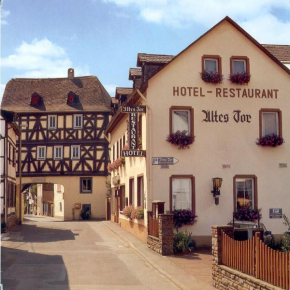 Hotels in Filsen